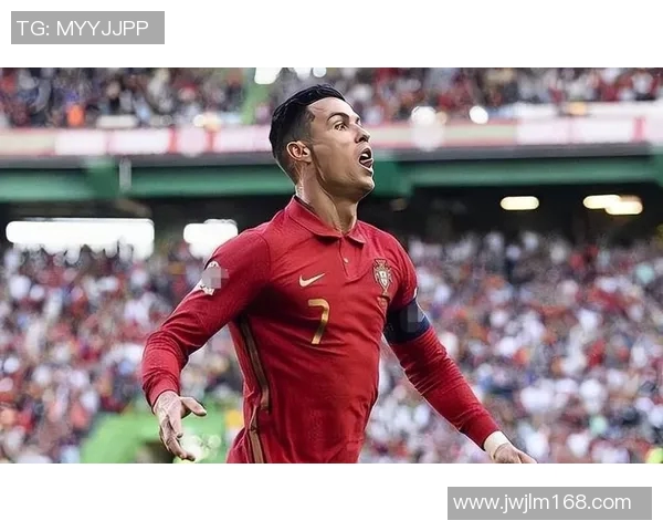 当足球巨星化身演员在绿茵与银幕间演绎双重人生